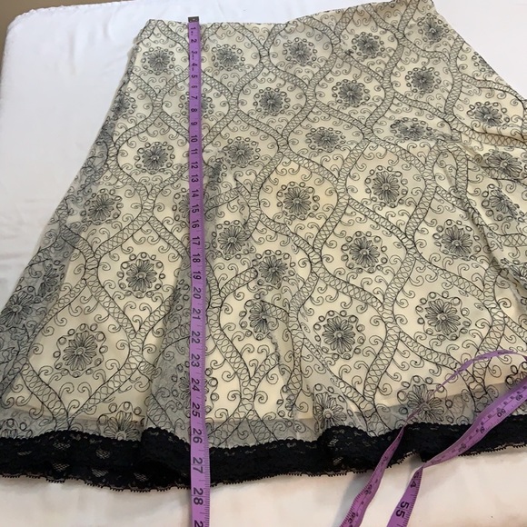 RQT Sheer Lace Print Skirt White and Black Size M - Picture 7 of 8